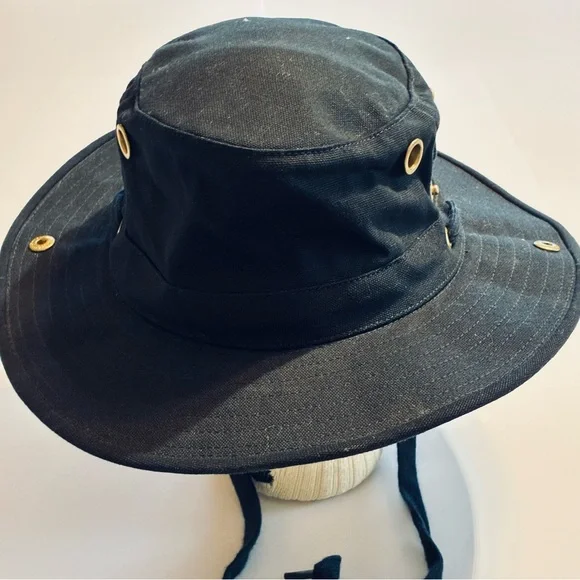 Tilley Classic T3 Hat, Size 7 1/8” Navy Blue